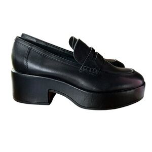 NEW Dolce Vita Yanni Black Leather Heeled Loafers